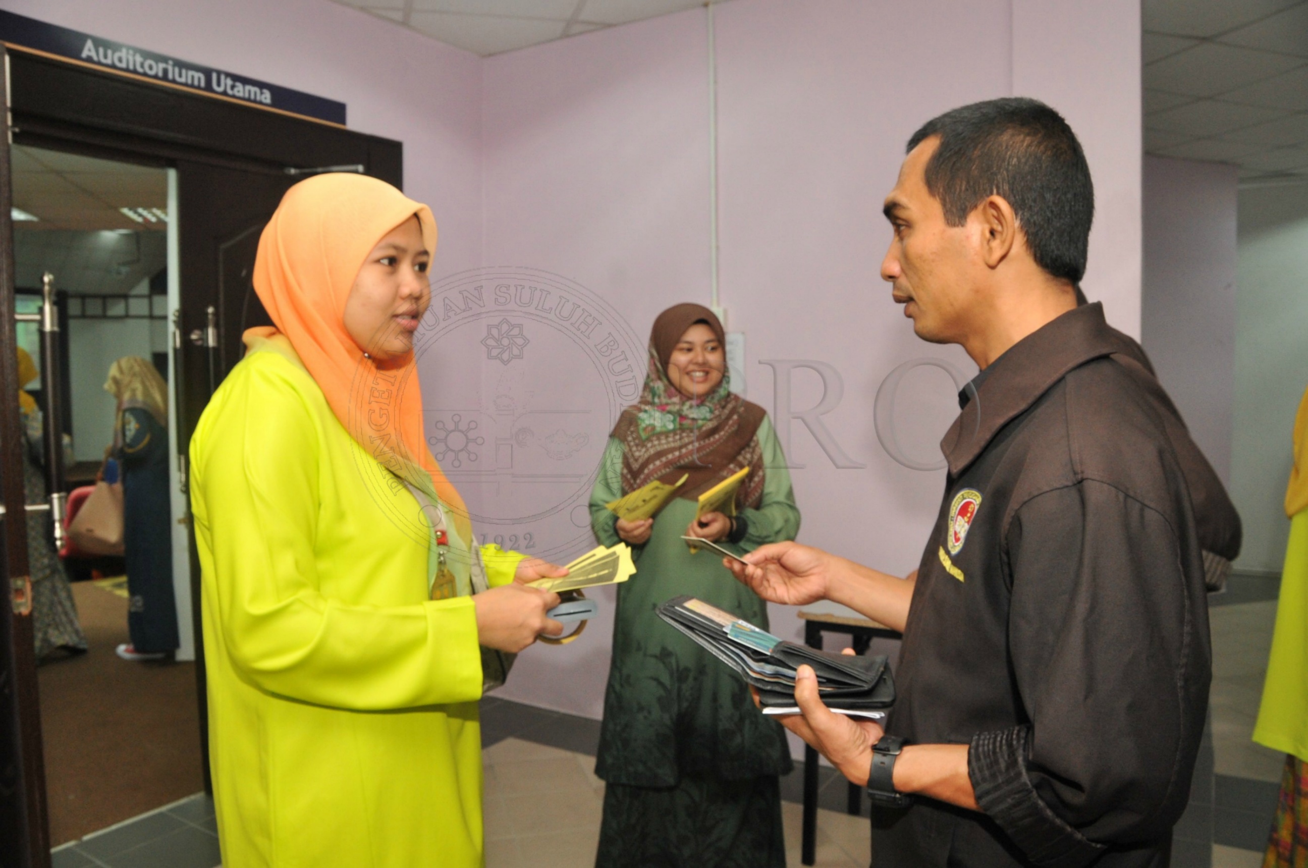 PRO 15 2 MAULIDUR PRO 4066